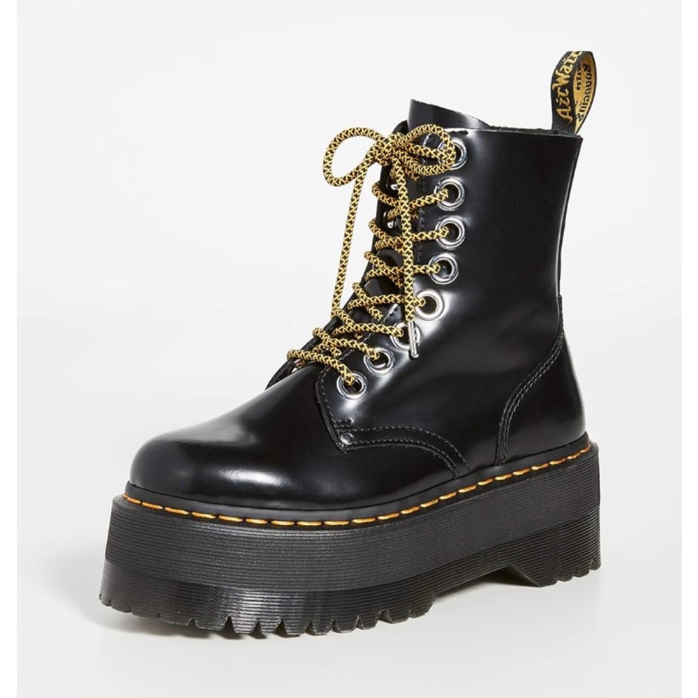 Dr. Marten Women’s Jadon Max Boot